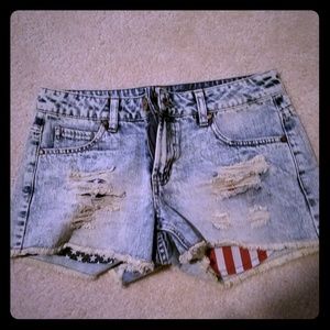 Tinsel Jean Shorts - size 26